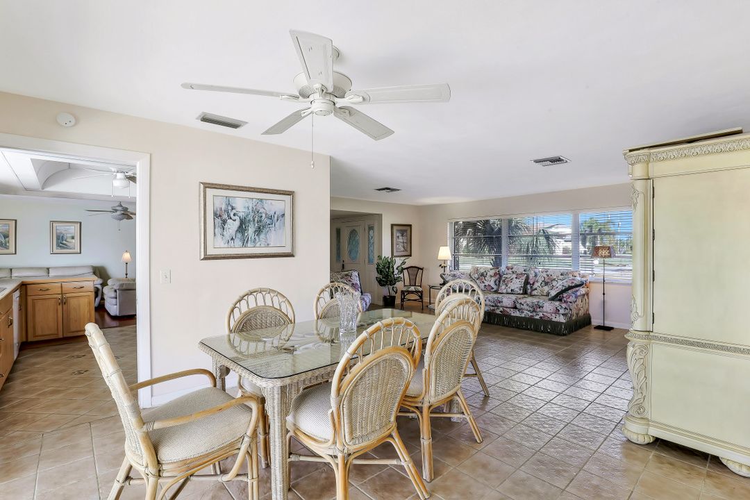 5386 Del Monte Ct, Cape Coral, FL 33904