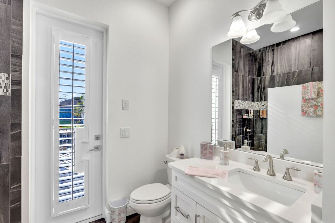 2612 Surfside Blvd, Cape Coral, FL 33914