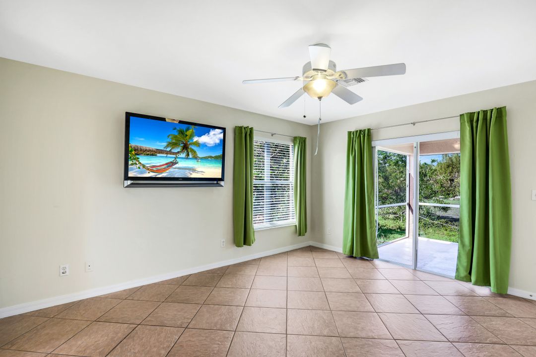 3880 Bennett Ln, Bonita Springs, FL 34134