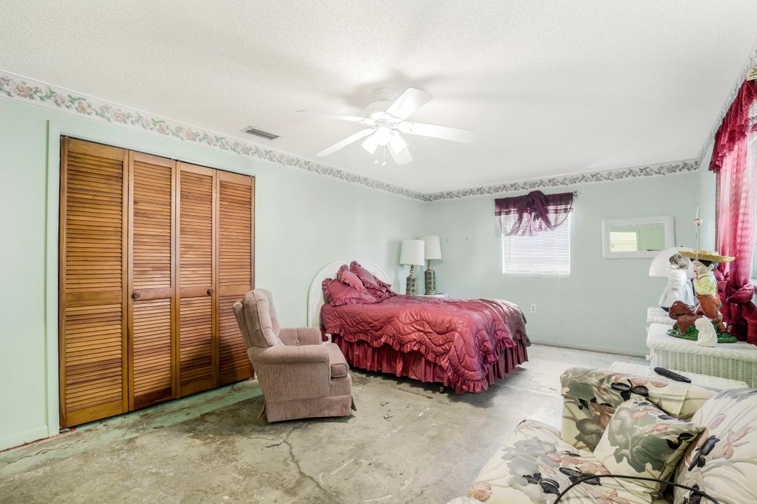 27041 Lavinka St, Bonita Springs, FL 34135