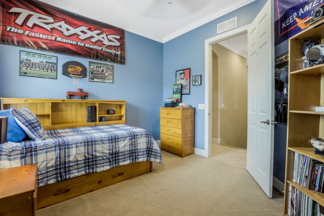 8779 Coastline Ct #202, Naples, FL 34120