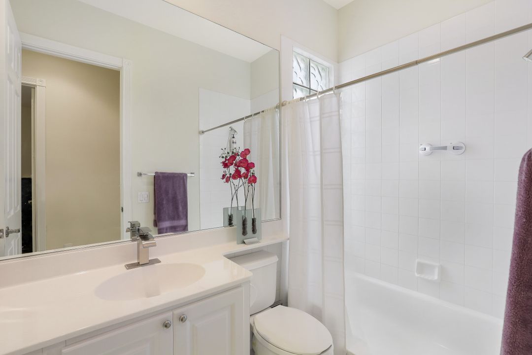 5104 Inagua Way, Naples, FL 34119