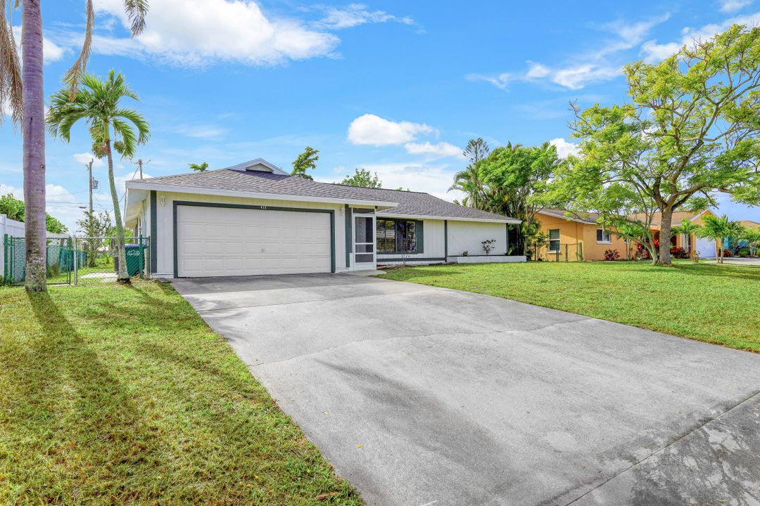 412 Gleason Pkwy, Cape Coral, FL 33914