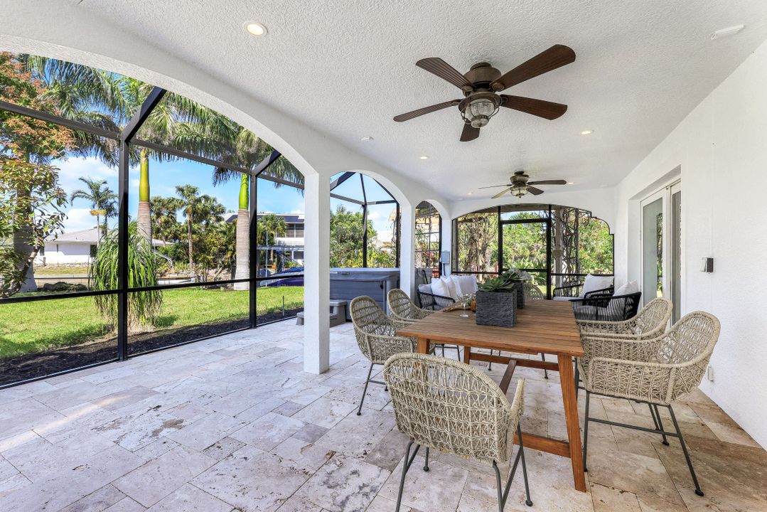 2631 Shoreview Dr, Naples, FL 34112