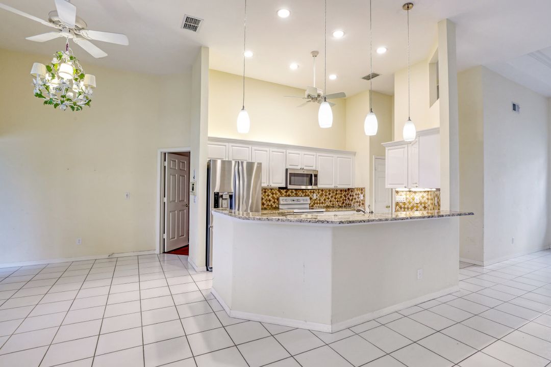 9926 Ortega Ln, Bonita Springs, FL 34135