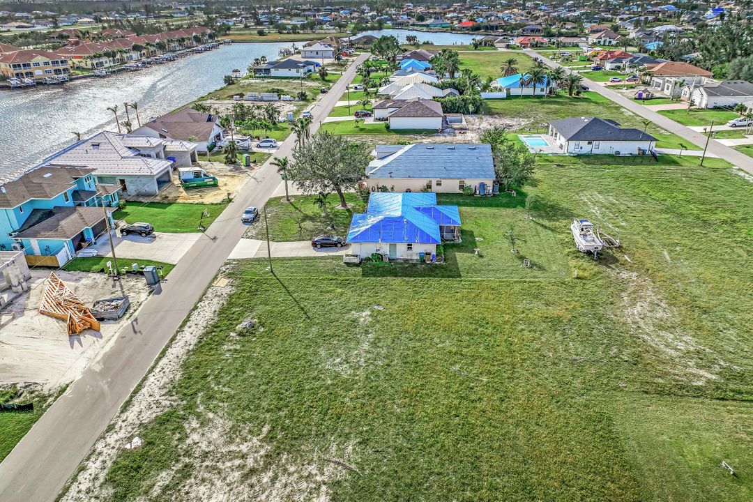 10 SW 33rd Ave, Cape Coral, FL 33991