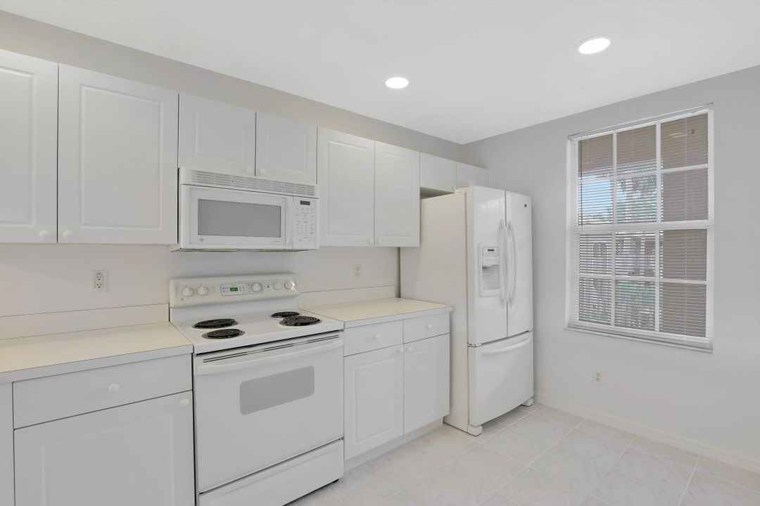 3479 Lake Shore Dr #222, Bonita Springs, FL 34134