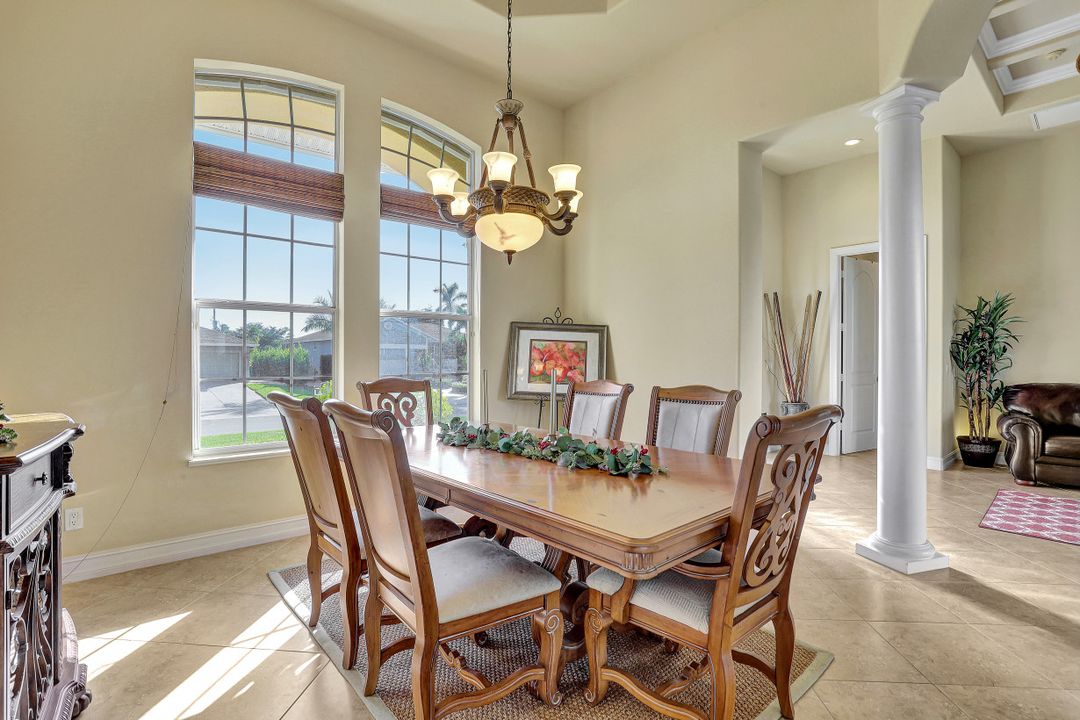 138 S Bahama Ave, Marco Island, FL 34145