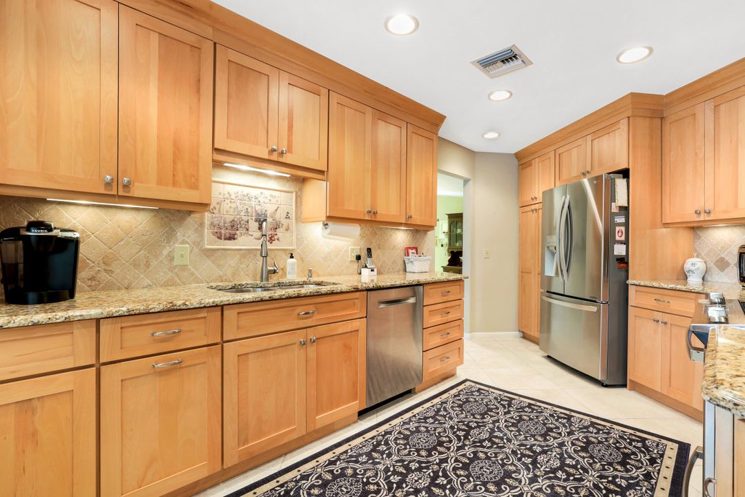 74 9th St, Bonita Springs, FL 34135