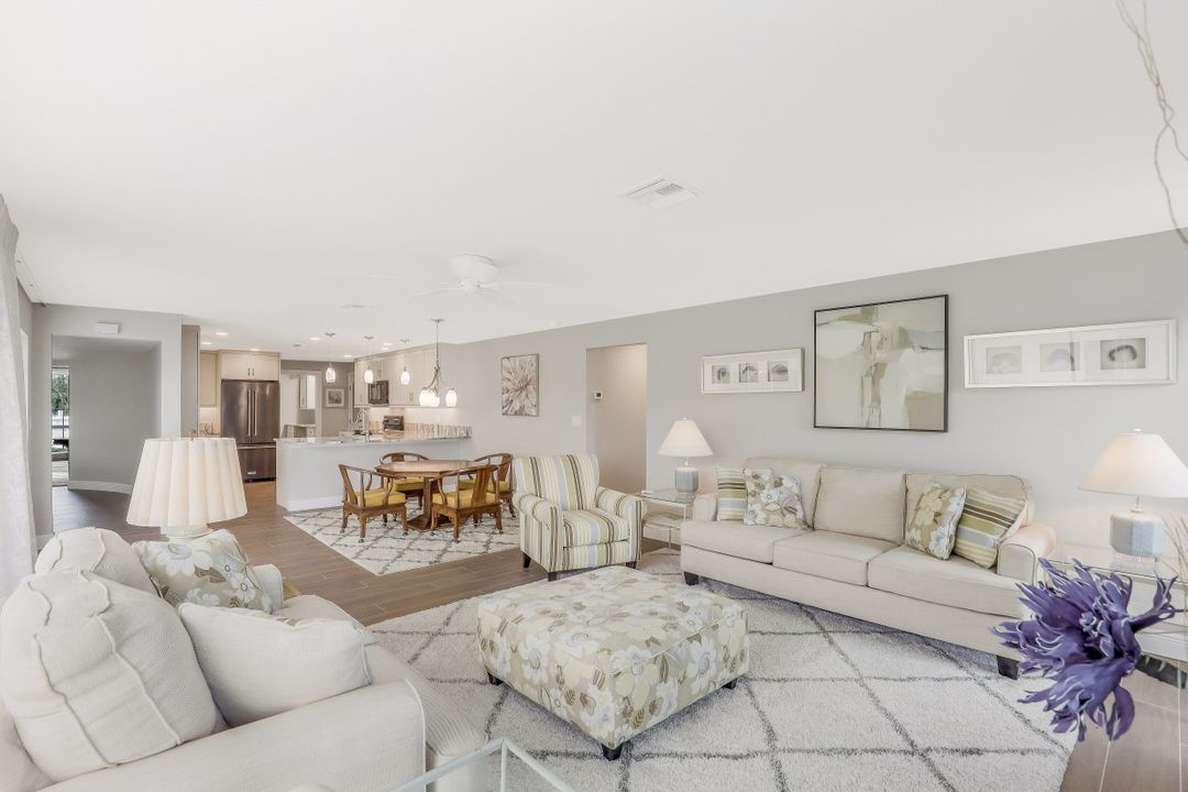 166 Hollyhock Ct, Marco Island, FL 34145