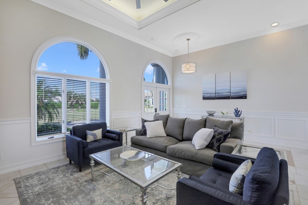 110 Copperfield Ct, Marco Island, FL 34145