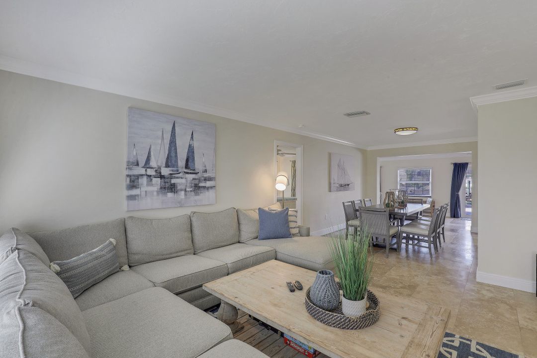 401 Willet Ave, Naples, FL 34108