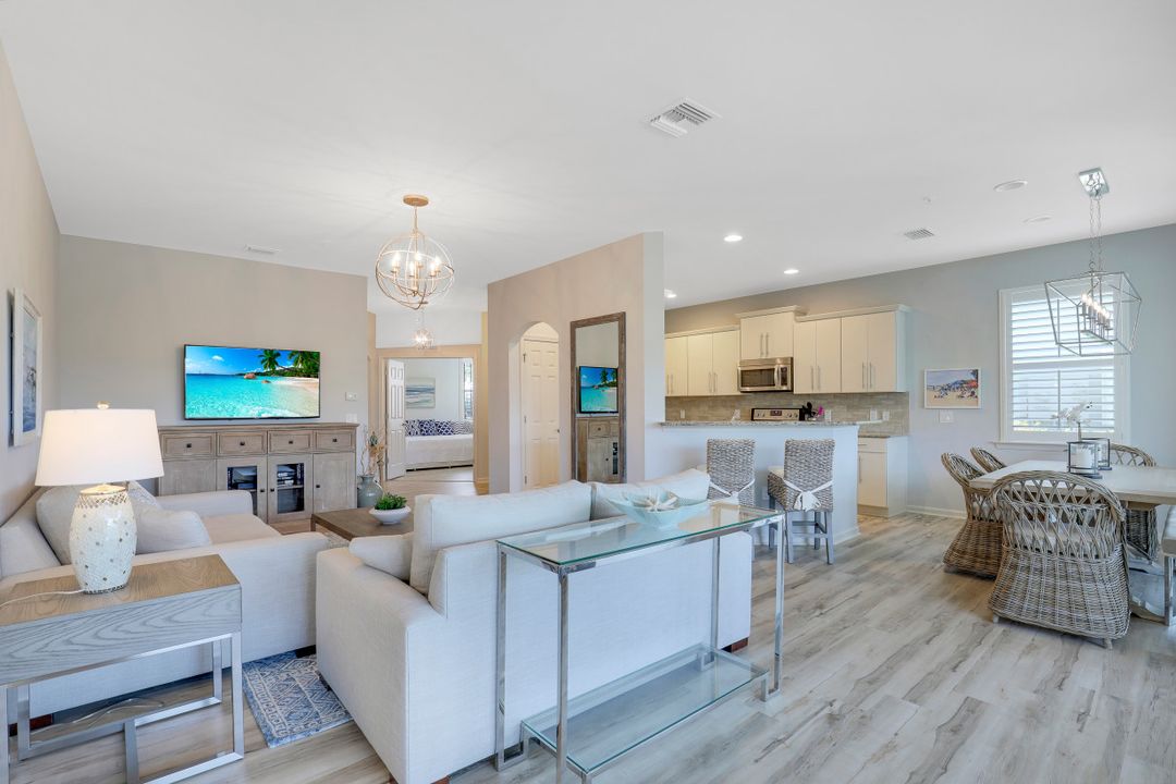 8843 Nautical Landing Cir #101, Naples, FL 34120