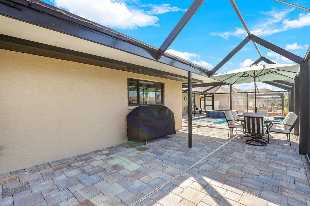 3834 SW 19th Pl, Cape Coral, FL 33914