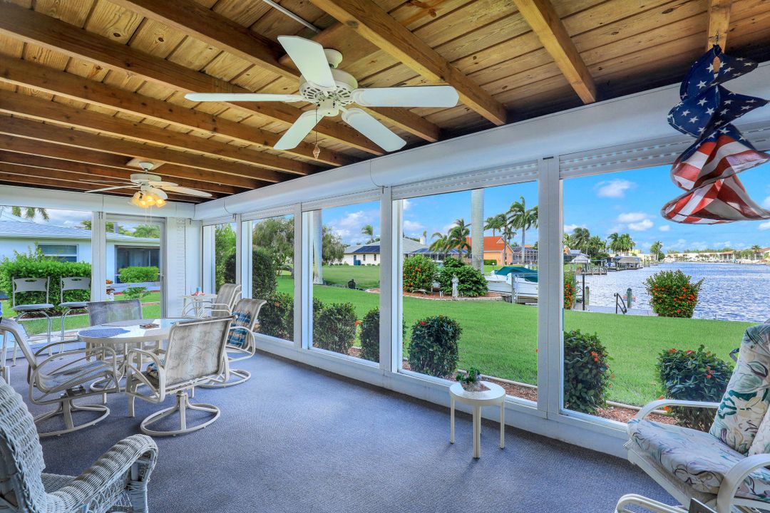 1923 SE 45th St, Cape Coral, FL 33904