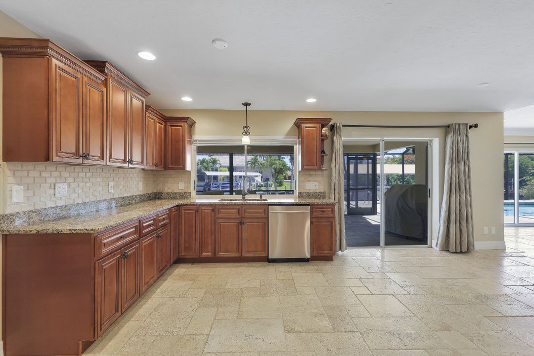 1524 SW 52nd Ln, Cape Coral, FL 33914