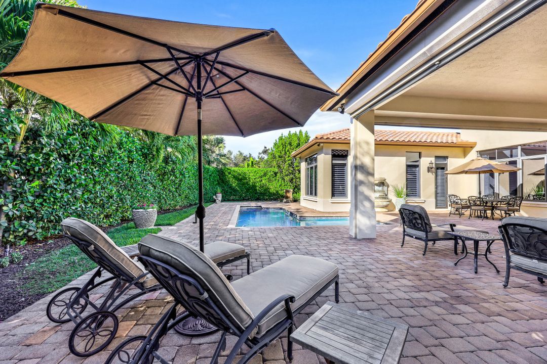 2351 Traditions Ct, Naples, FL 34105