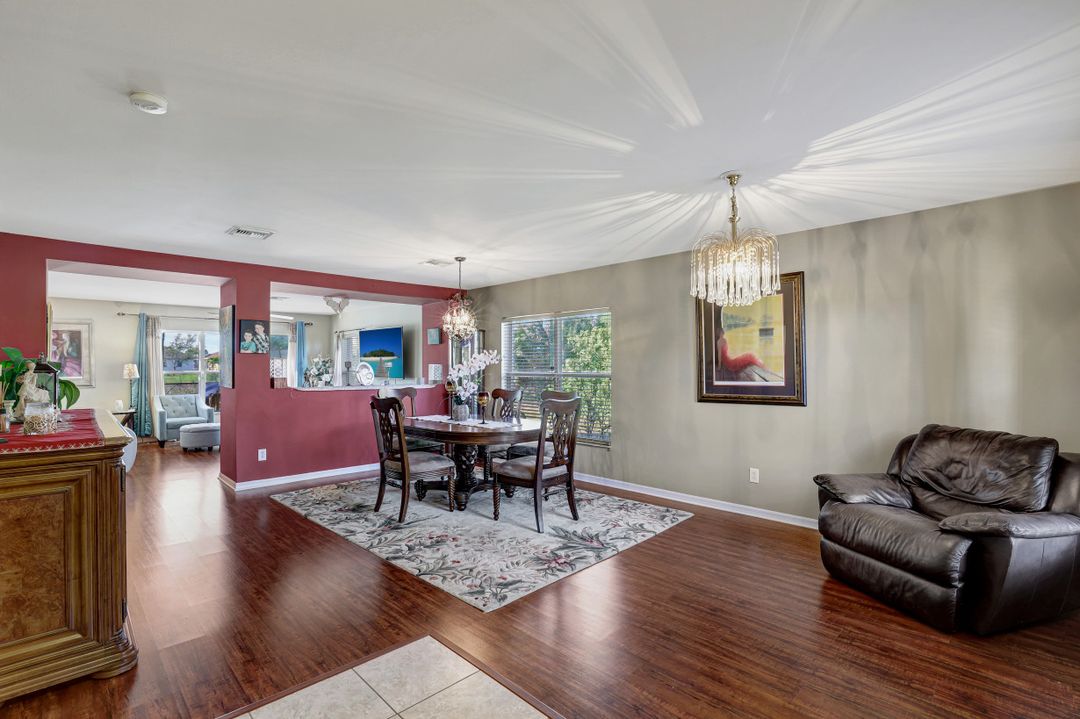 2806 Embers Pkwy W, Cape Coral, FL 33993