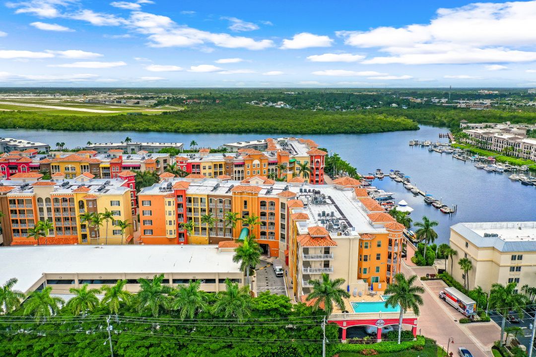 450 Bayfront Pl #4206, Naples, FL 34102