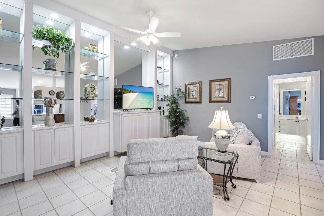 5641 Eleuthera Way, Naples, FL 34119