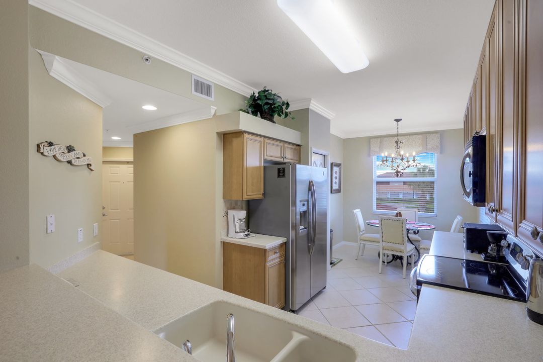 10313 Heritage Bay Blvd #1301, Naples, FL 34120