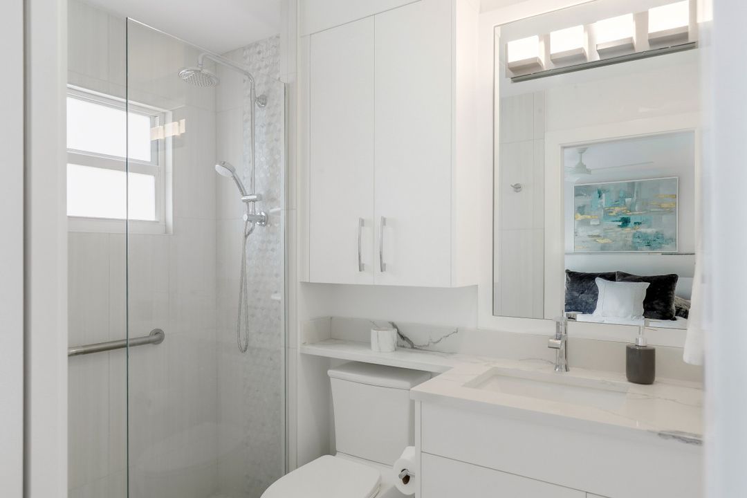 1001 Forest Lakes Dr, Naples, FL 34105