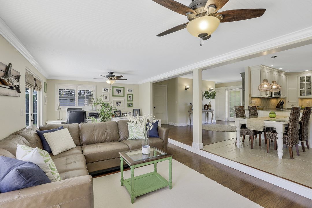 1765 Harbor Ln, Naples, FL 34104