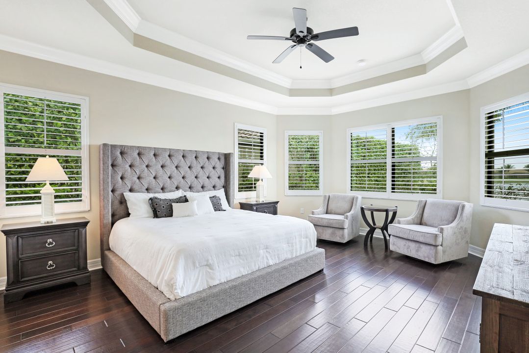 2939 Cinnamon Bay Cir, Naples, FL 34119