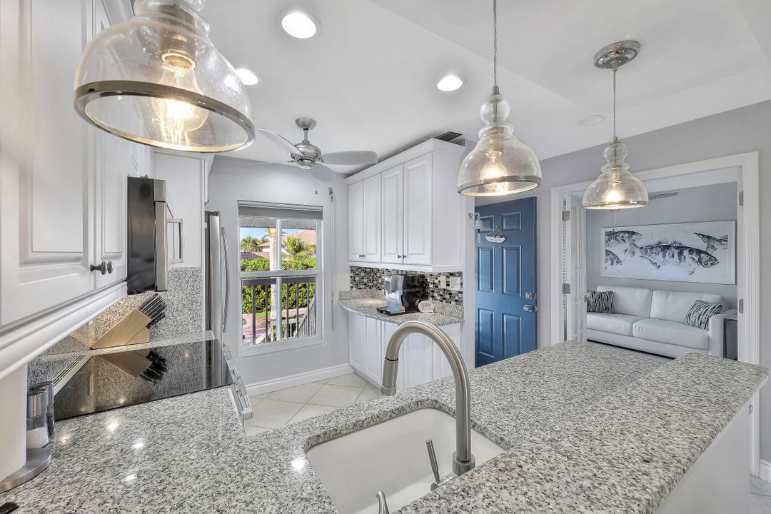 711 W Elkcam Cir #126, Marco Island, FL 34145