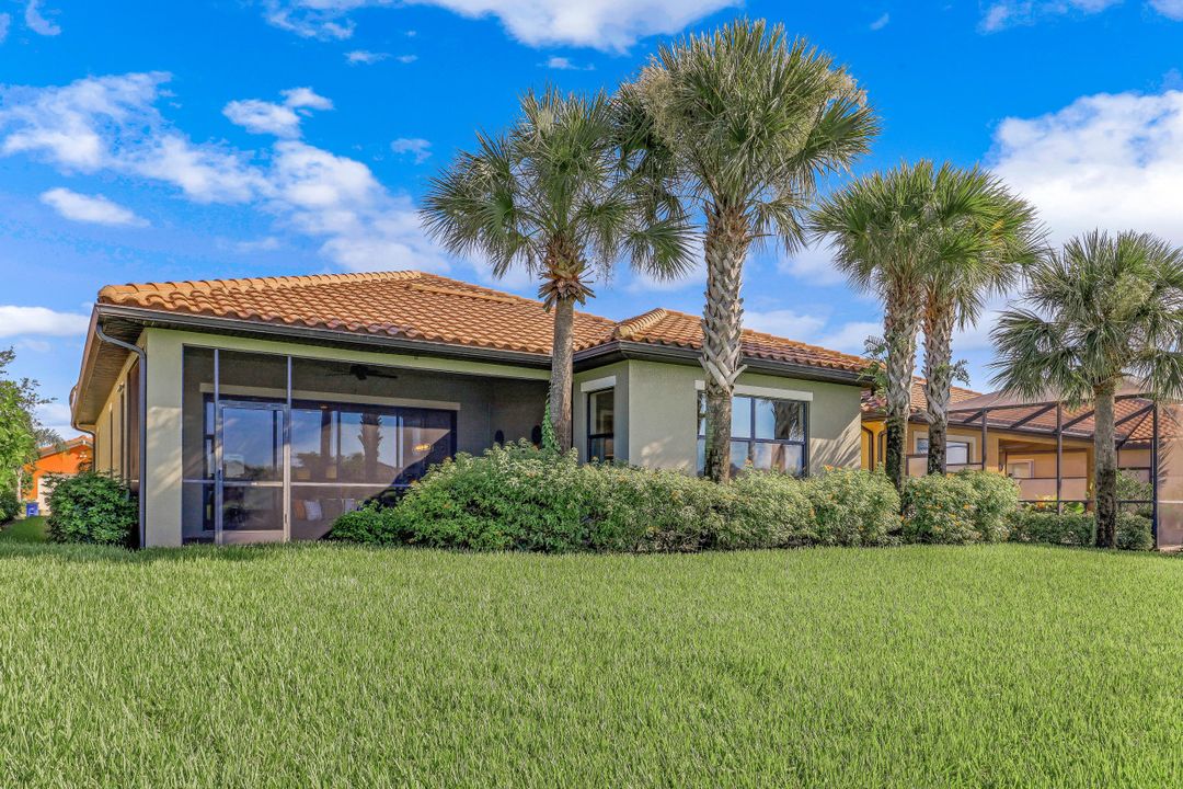 12471 Kentwood Ave, Fort Myers, FL 33913