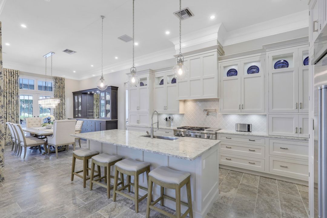 3243 Tavolara Ln, Naples, FL 34114