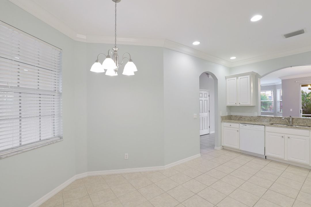 9723 Heatherstone Lake Ct, Estero, FL 33928