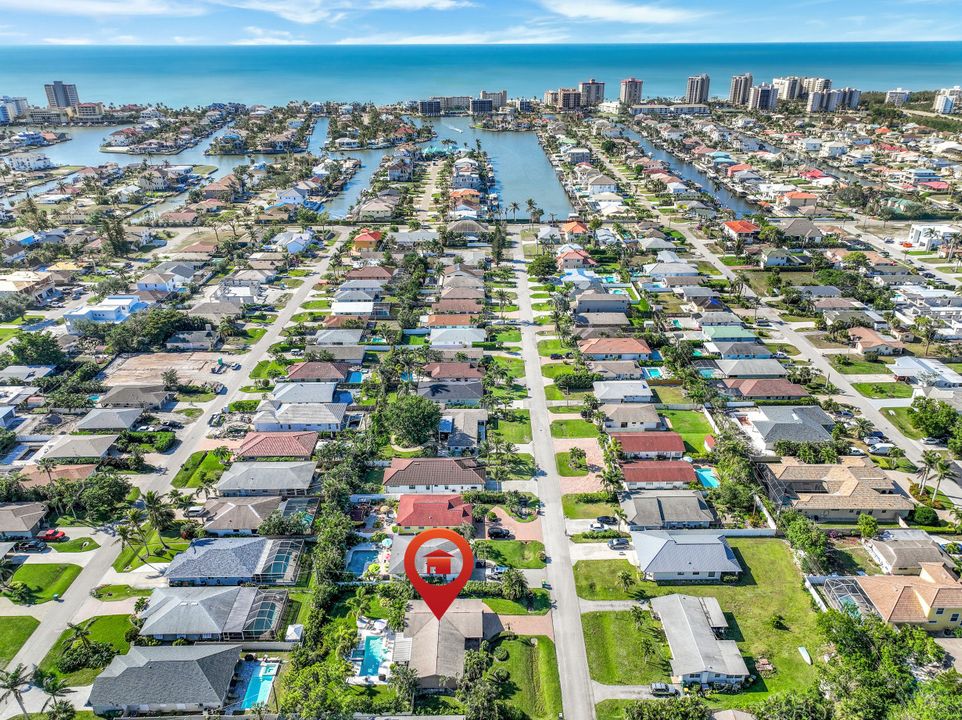 580 105th Ave N, Naples, FL 34108