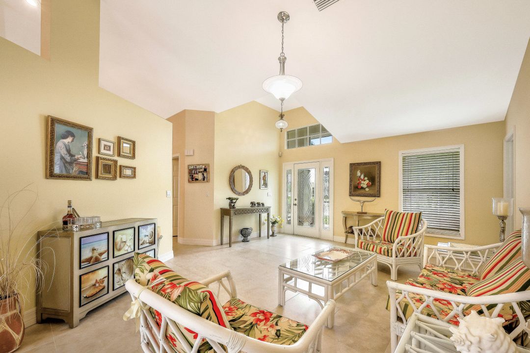 2310 SW 18th St, Cape Coral, FL 33991