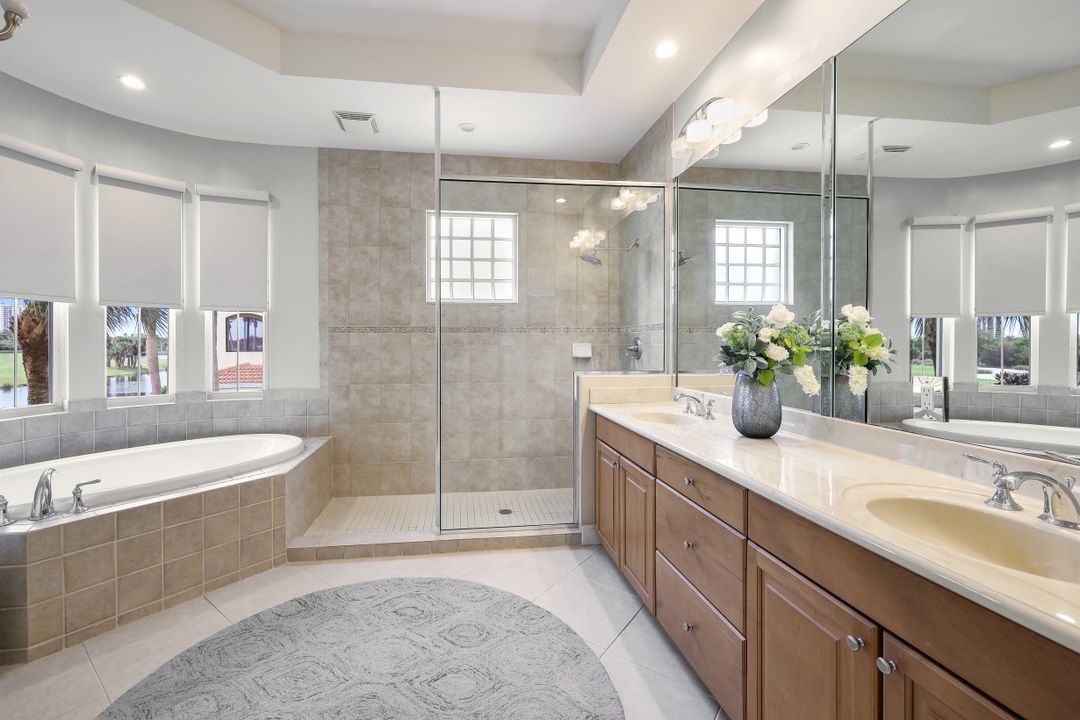 1466 Borghese Ln #201, Naples, FL 34114