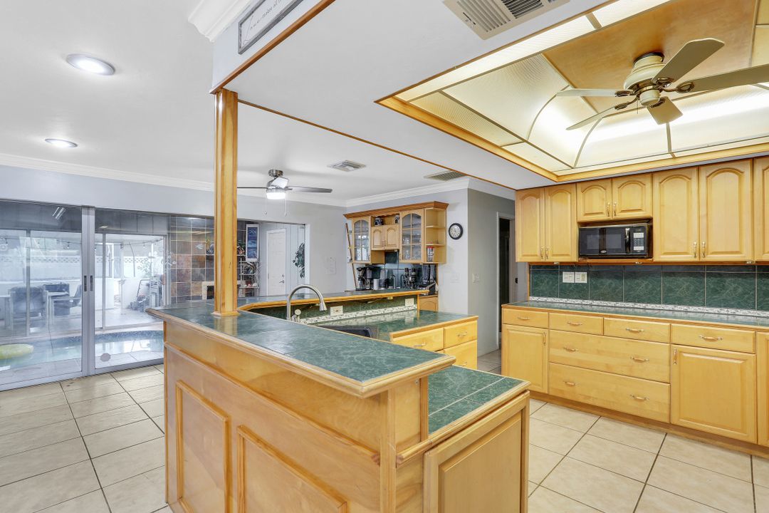 4747 McGregor Blvd, Fort Myers, FL 33901