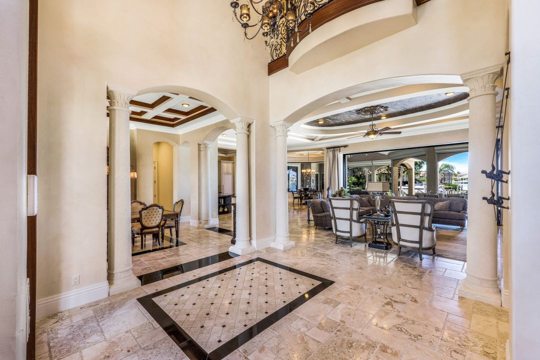 590 S Heathwood Dr, Marco Island, FL 34145