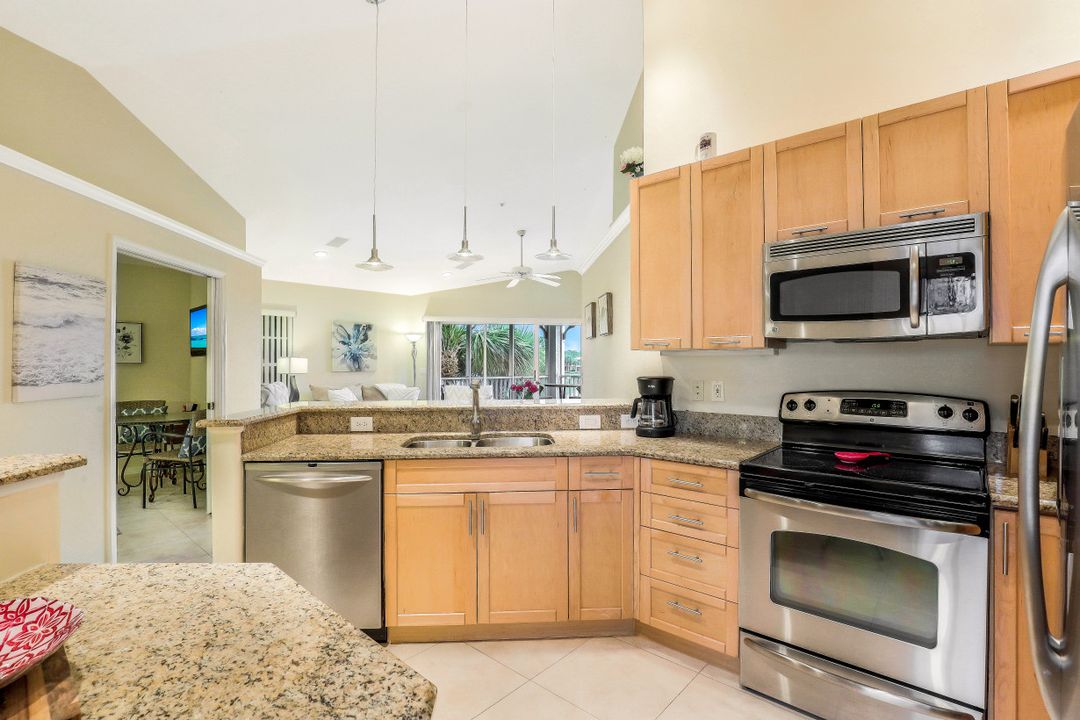 1101 Sweetwater Ln #1201, Naples, FL 34110