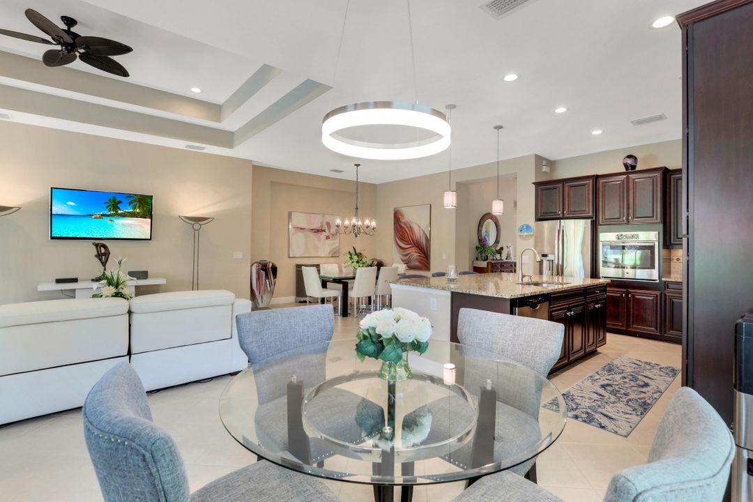 9097 Isla Bella Cir, Bonita Springs, FL 34135