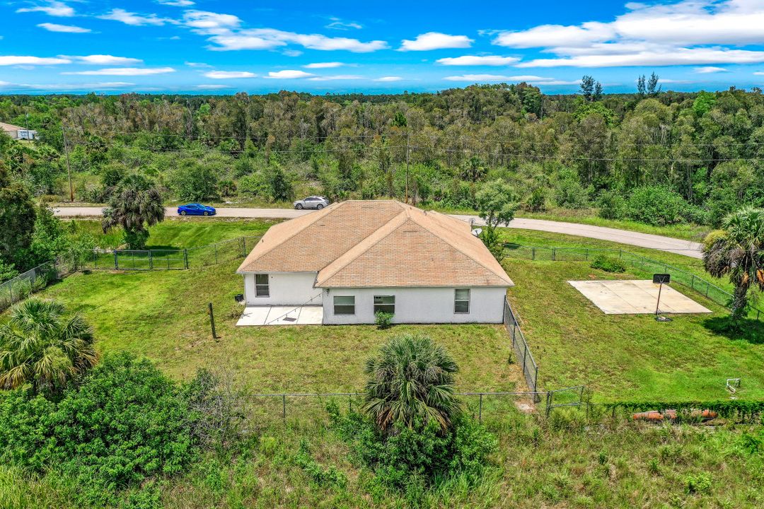 720 Kari Cir, Lehigh Acres, FL 33974