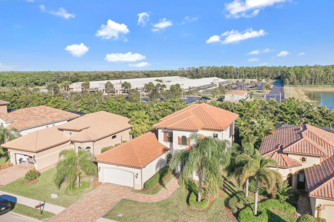 15907 Secoya Reserve Cir, Naples, FL 34110