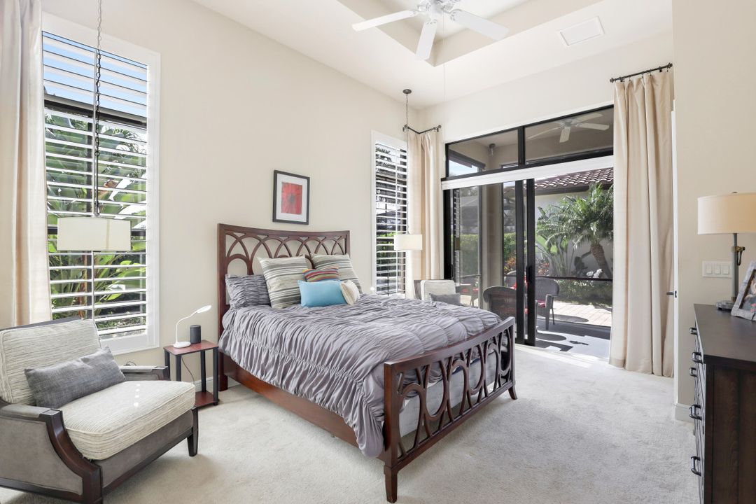 7919 Cordoba Pl, Naples, FL 34113