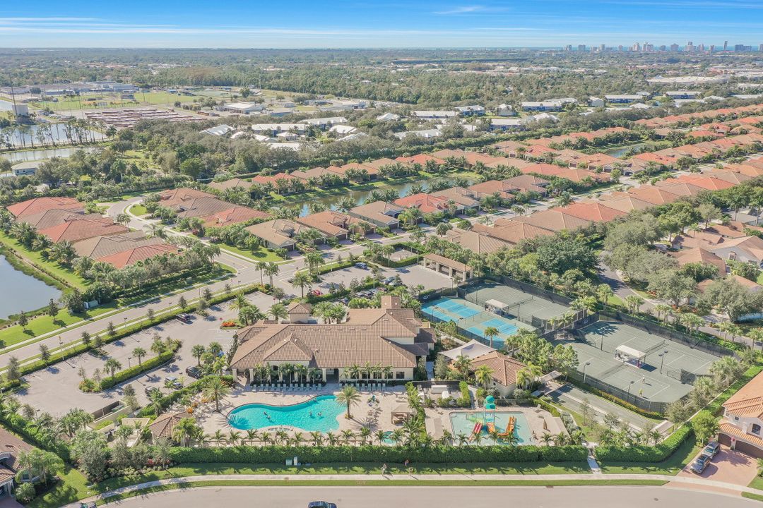 13730 Callisto Ave, Naples, FL 34109