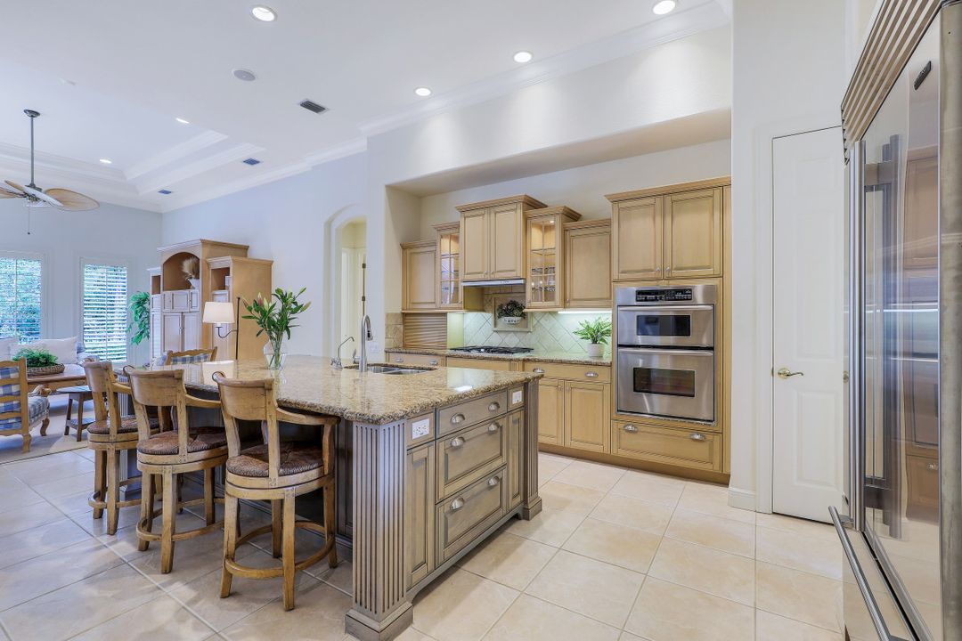 9321 Lakebend Preserve Ct, Bonita Springs, FL 34135