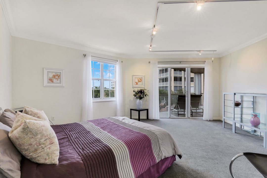 269 Vintage Bay Dr #212, Marco Island, FL 34145