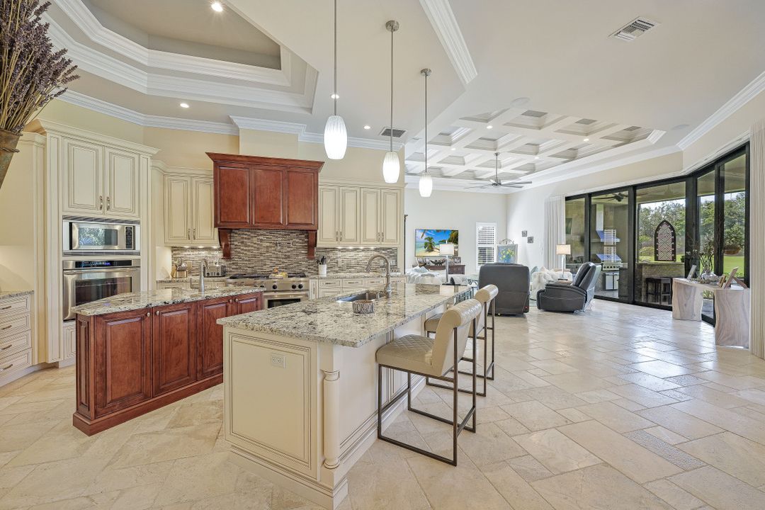 9360 Vittoria Ct, Fort Myers, FL 33912