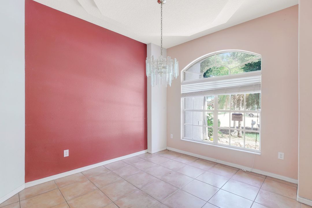 9204 Grand Palm Ct, Riverview, FL 33578