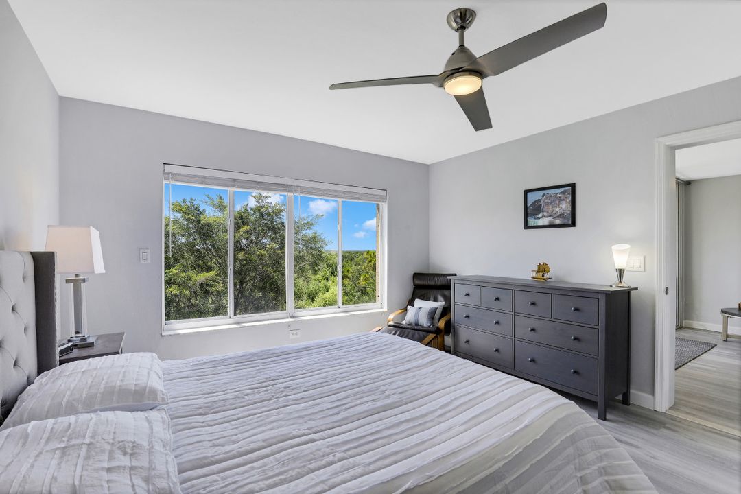 15171 Cedarwood Ln #3502, Naples, FL 34110