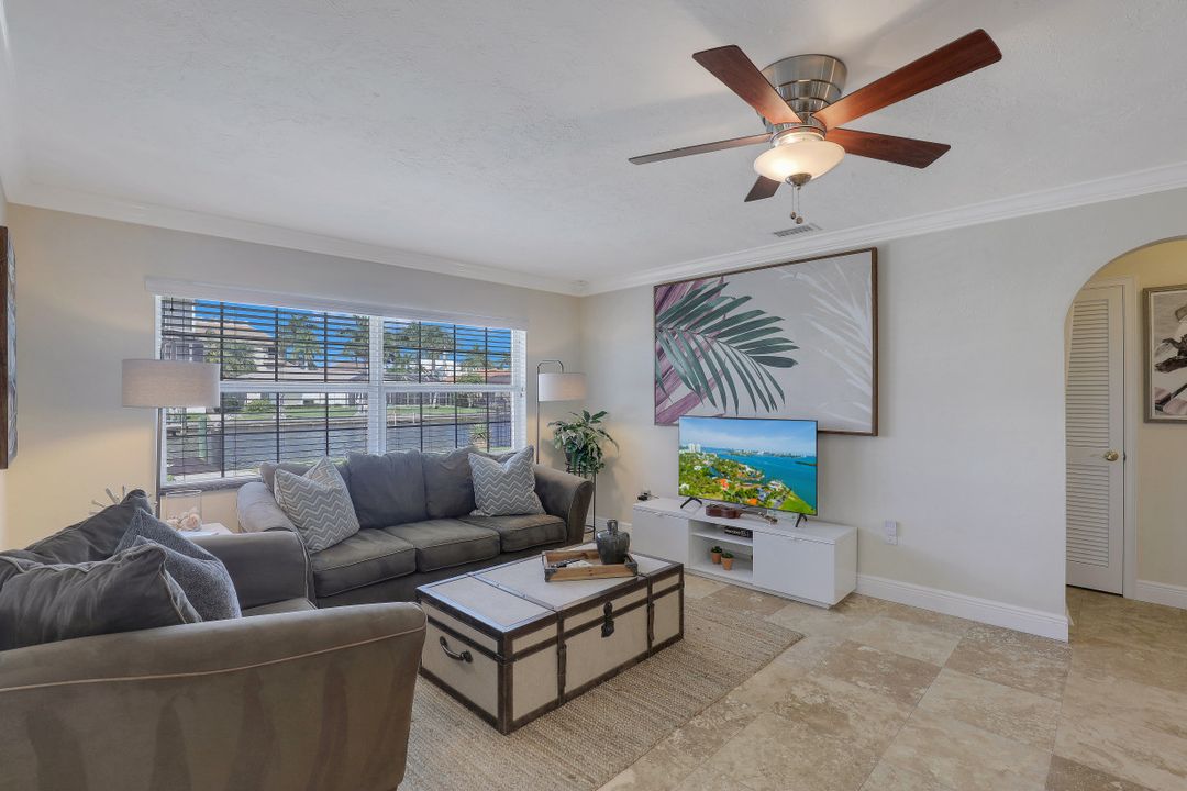 401 Willet Ave, Naples, FL 34108