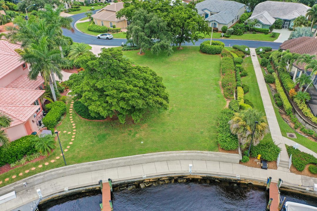 12792 Yacht Club Cir, Fort Myers, FL 33919